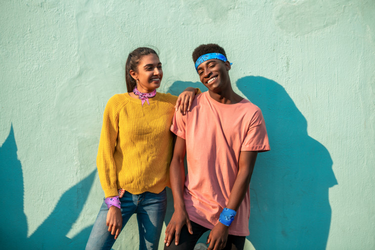 college students with bran dannas